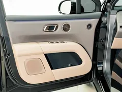 2025 Li Auto i6 2WD Standard, чёрный — фото 18