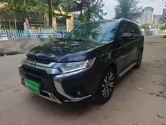 2021 Mitsubishi Outlander 2.0L 2WD 5, чёрный — фото 1