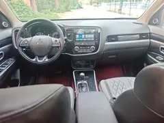 2021 Mitsubishi Outlander 2.0L 2WD 5, чёрный — фото 10