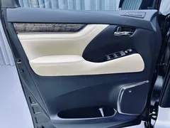 2021 Toyota Alphard Hybrid 2.5L Premium, чёрный — фото 22