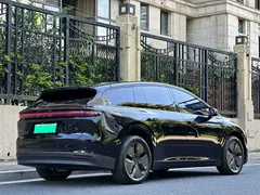 2025 Li Auto i6 2WD, чёрный — фото 6