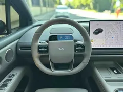 2025 Li Auto i6 2WD, чёрный — фото 16