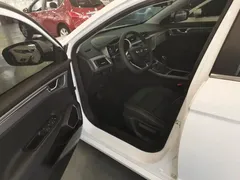 2021 Geely Emgrand GL 1.4T MT, белый — фото 10
