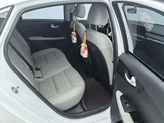 2023 Kia Cerato 1.5L CVT Luxury, белый — фото 11