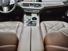 2022 BMW X5 30Li M, чёрный — фото 8