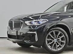 2022 BMW X5 30Li M, чёрный — фото 24