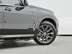 2022 BMW X5 30Li M, чёрный — фото 31