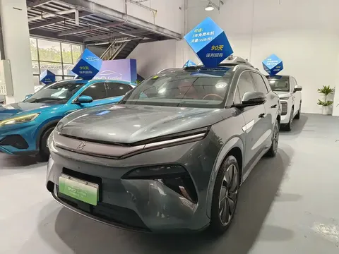 2025 BYD Tang L 175KM