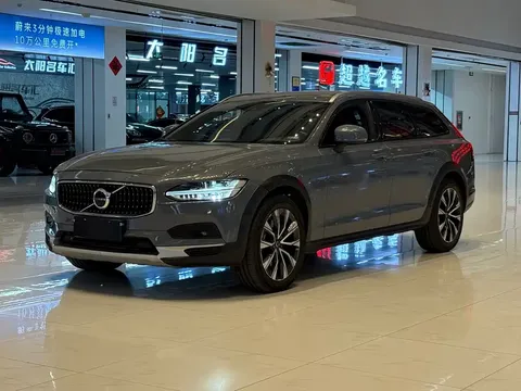 2020 Volvo V90 Cross Country