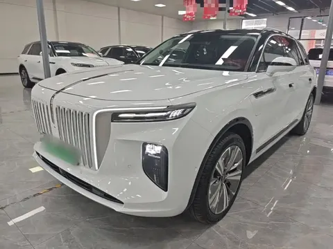 2022 Hongqi E-HS9 690km