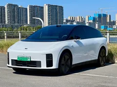 2025 Li Auto i6 2WD Standard, белый — фото 1