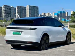 2025 Li Auto i6 2WD Standard, белый — фото 9