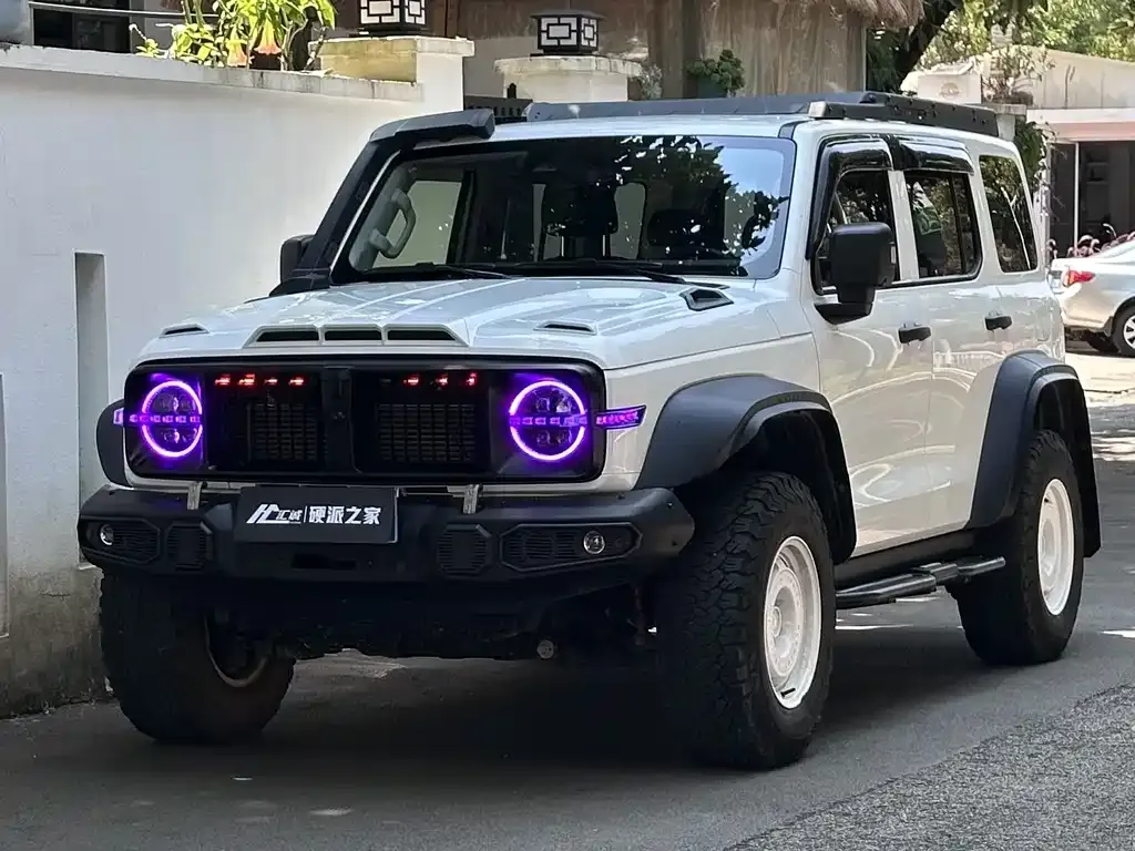 2023 Tank 300 2.0T 02