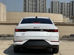 2025 BYD Seal 05 PLUS DM-i 120KM, белый — фото 4