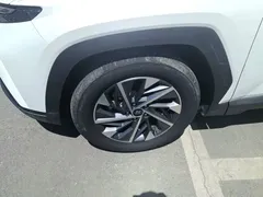 2023 Hyundai Tucson 1.5T AT 2WD GLX Elite, белый — фото 23