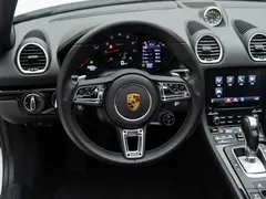 2019 Porsche 718 Boxster T 2.0T, белый — фото 11