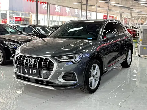 2022 Audi Q3 35 TFSI Fashion