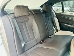 2022 BMW 5 Series 5 530Li xDrive M, белый — фото 8