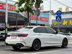2022 BMW 3 Series 325Li M Sport Night Package, белый — фото 3