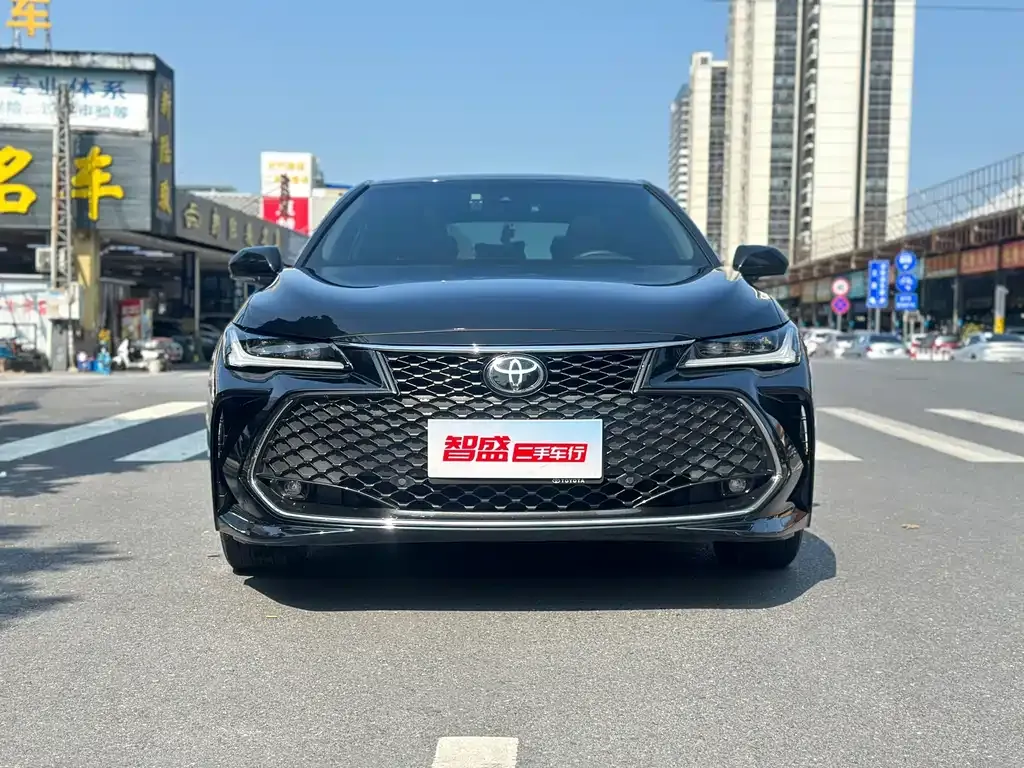 2022 Toyota Avalon 2.5L Base