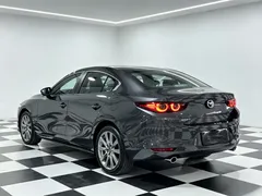 2023 Mazda 3 2.0L AT — фото 8