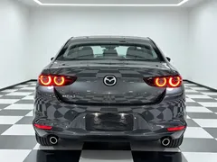 2023 Mazda 3 2.0L AT — фото 9