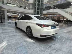 2022 Lexus ES 200, белый — фото 4