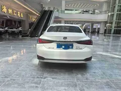 2022 Lexus ES 200, белый — фото 5
