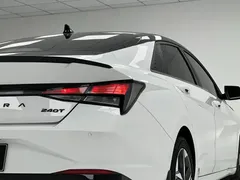 2022 Hyundai Elantra 240TGDi DCT GLX Elite, белый — фото 14