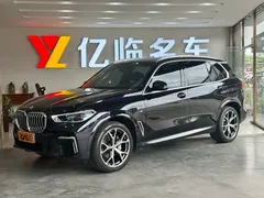 2022 BMW X5 40Li M, чёрный — фото 1