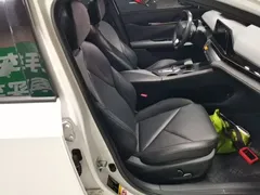 2022 Changan UNI-V 1.5T Premium, белый — фото 19