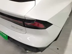 2022 Changan UNI-V 1.5T Premium, белый — фото 24