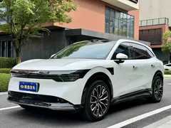 2025 Zeekr 7X 75kWh, белый — фото 1