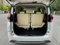 2021 Toyota Vellfire 2.5L Hybrid HV Ultimate, белый — фото 24