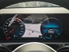 2022 Mercedes-Benz A-Class A 180 L, белый — фото 10