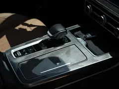 2023 Hongqi HS5 2.0T 4WD Pro — фото 17