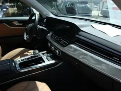 2023 Hongqi HS5 2.0T 4WD Pro — фото 19