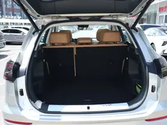 2023 Hongqi HS5 2.0T 4WD Pro — фото 23