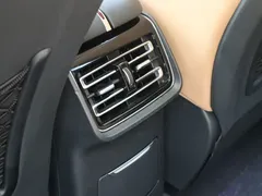2023 Hongqi HS5 2.0T 4WD Pro — фото 29