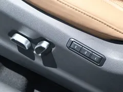 2023 Hongqi HS5 2.0T 4WD Pro — фото 32