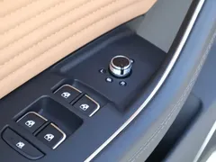 2023 Hongqi HS5 2.0T 4WD Pro — фото 36