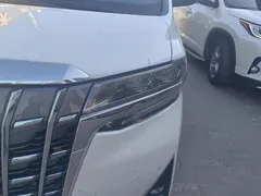 2021 Toyota Alphard Hybrid 2.5L Premium, белый — фото 5