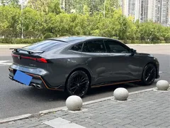 2022 Changan UNI-V 1.5T Sport — фото 3