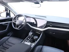 2021 Volkswagen Touareg 3.0TSI, чёрный — фото 20