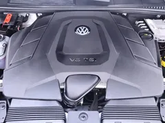 2021 Volkswagen Touareg 3.0TSI, чёрный — фото 26
