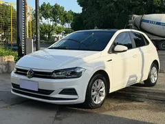 2021 Volkswagen Polo Plus 1.5L AT, белый — фото 1