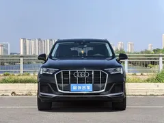 2023 Audi Q7 55 TFSI quattro S line, чёрный — фото 2