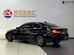 2023 BMW 5 Series 5 530Li M, чёрный — фото 12