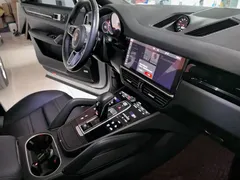 2019 Porsche Cayenne Coupe 3.0T, белый — фото 11