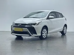 2022 Toyota Yaris L Zhixuan 1.5L CVT PLUS, белый — фото 1